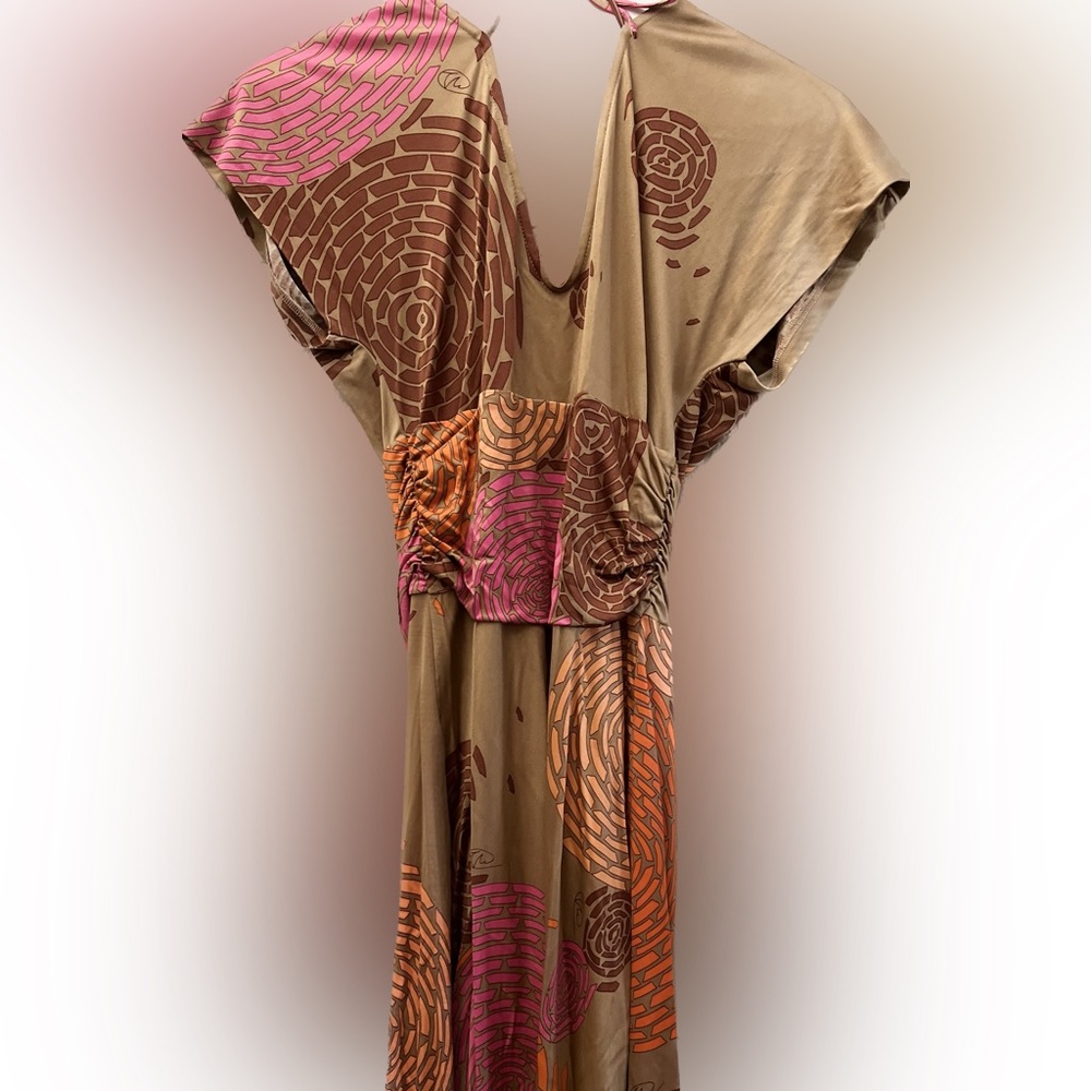 Silk Flora Kung dress, never worn, size 6